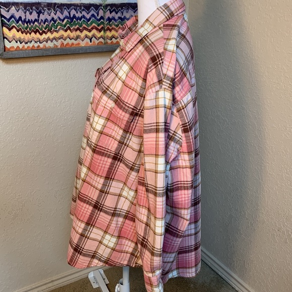 Old Navy Women’s Plus Size Boyfriend Shirt - Picture 3 of 6